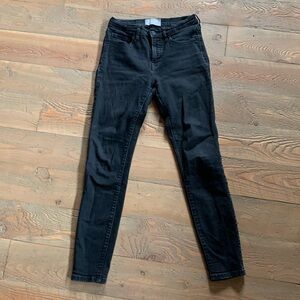 Everlane mid rise skinny stretch jeans, size 27R, VGUC